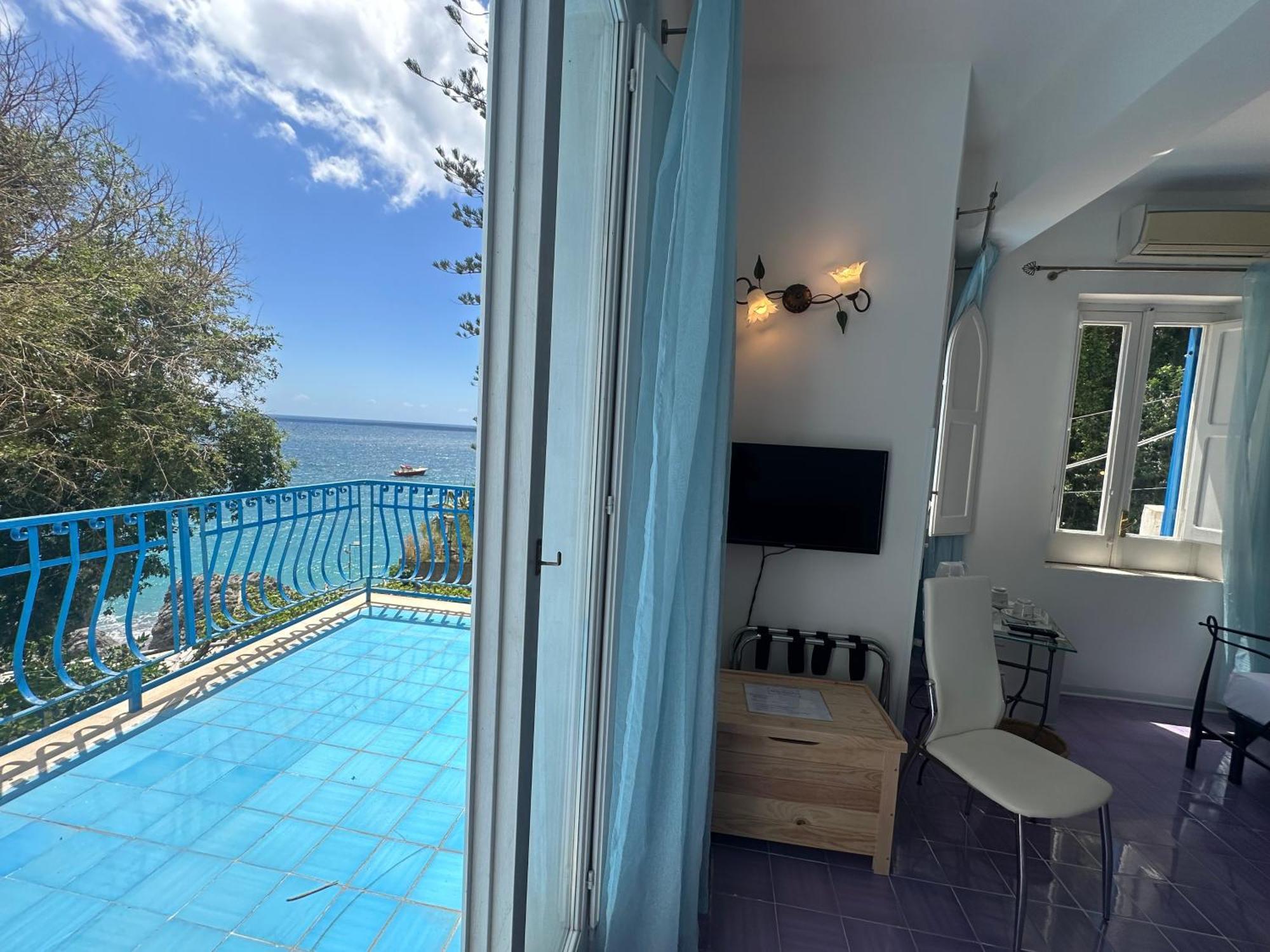 Rada Azzurra Hotel Amalfi Exterior photo