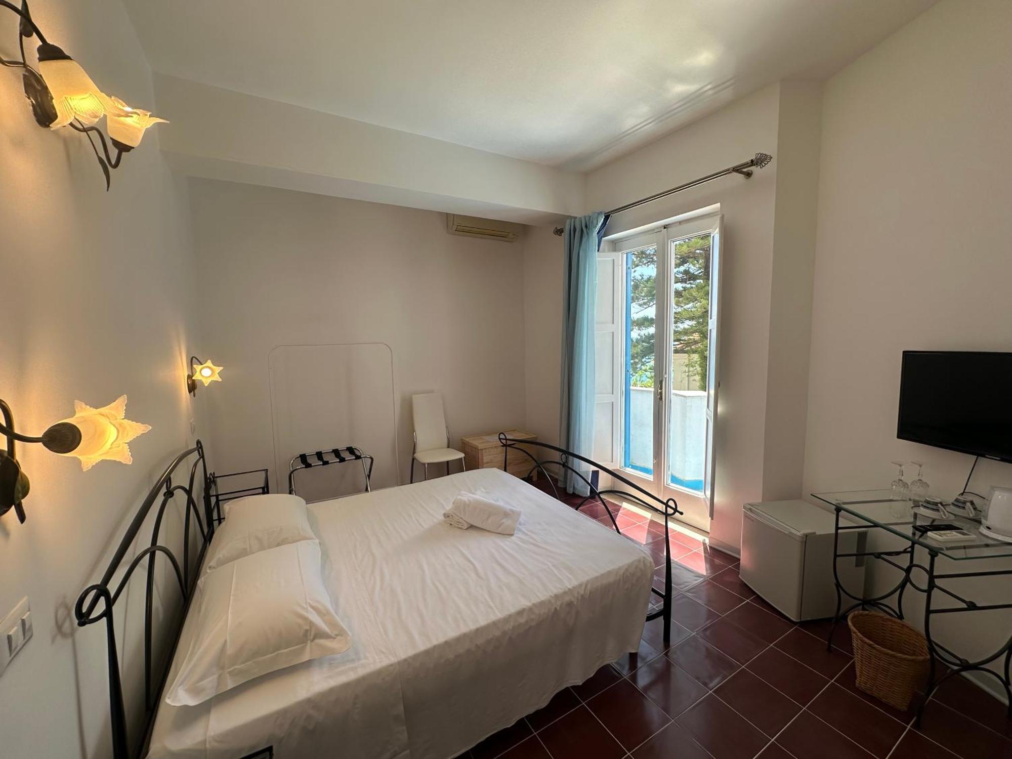 Rada Azzurra Hotel Amalfi Exterior photo
